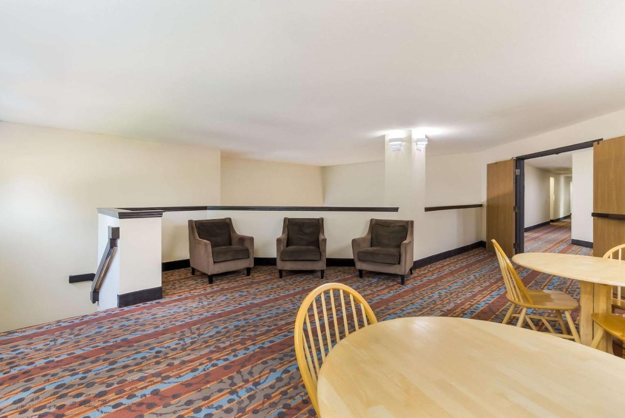 סו פולס Sleep Inn Airport מראה חיצוני תמונה